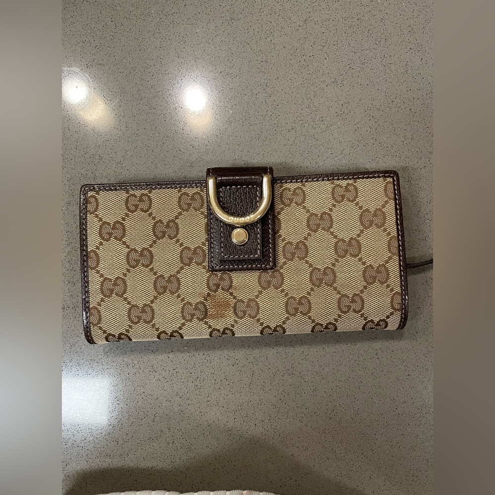 Gucci Abbey D Ring GG Canvas Continental wallet
